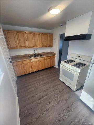 1175 Akron Street, Aurora, CO 80010