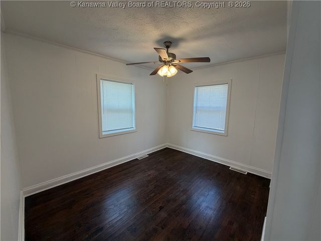 4866 Washington Street, Cross Lanes, WV 25313