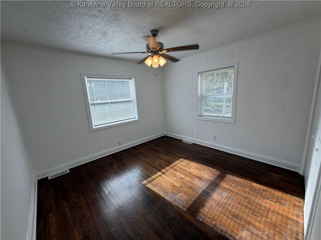 4866 Washington Street, Cross Lanes, WV 25313