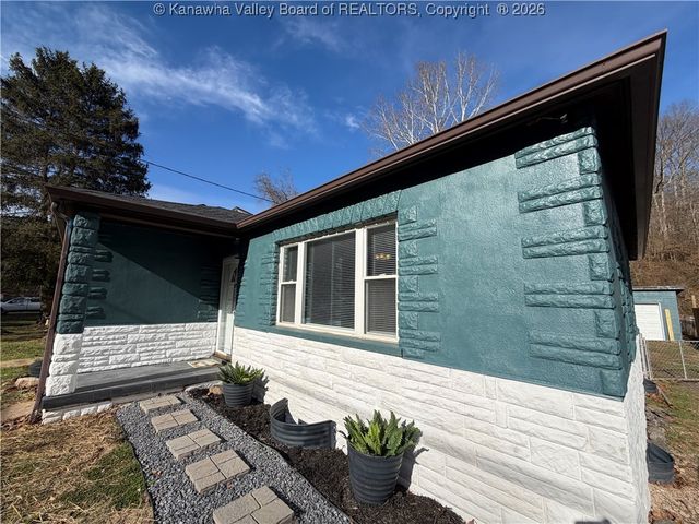 4866 Washington Street, Cross Lanes, WV 25313