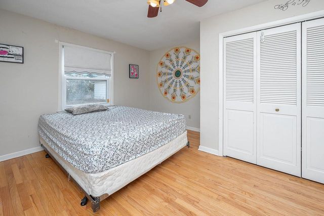 4462 S Lake DRIVE, Cudahy, WI 53110