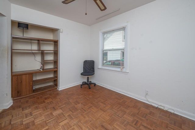 4462 S Lake DRIVE, Cudahy, WI 53110