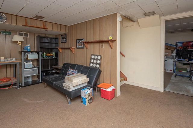 4462 S Lake DRIVE, Cudahy, WI 53110