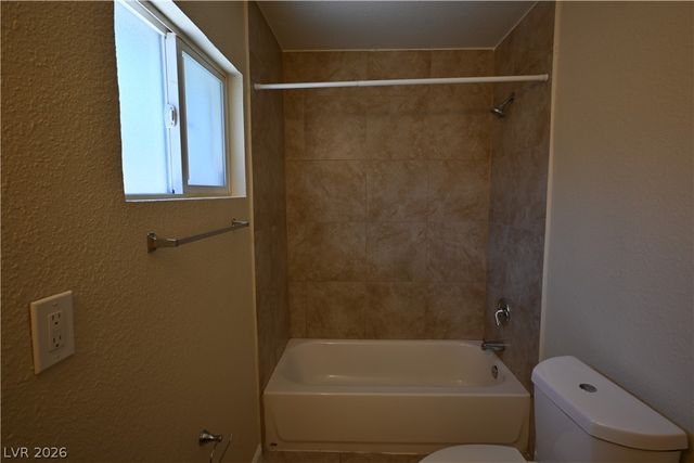 320 North 16th Street 2, Las Vegas, NV 89101