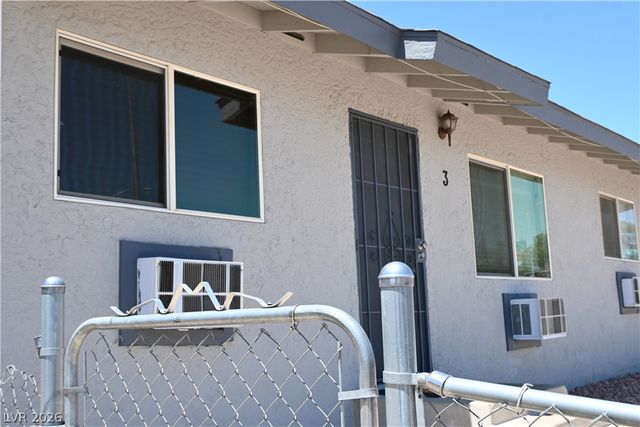 320 North 16th Street 2, Las Vegas, NV 89101
