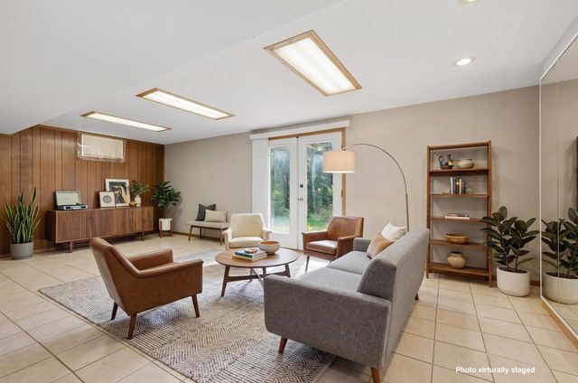402 E Dean Avenue, Madison, WI 53716