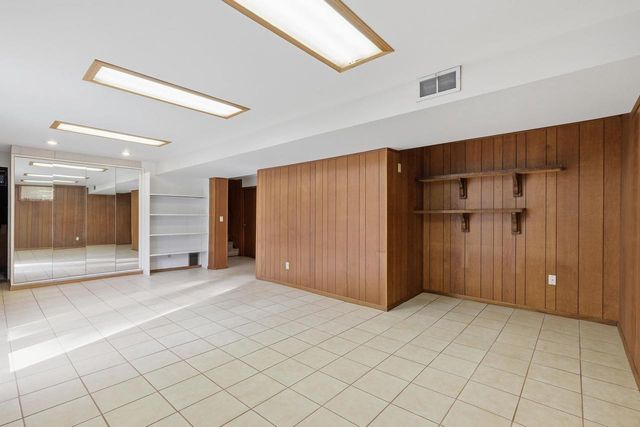 402 E Dean Avenue, Madison, WI 53716