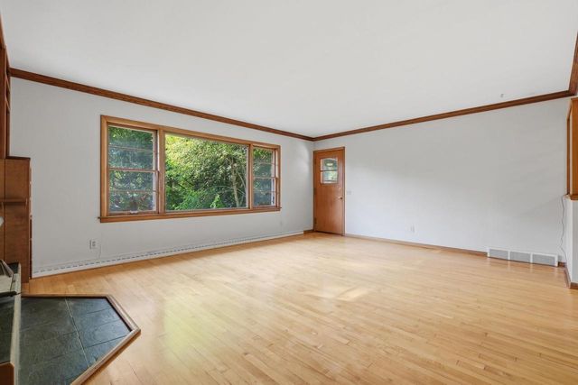 402 E Dean Avenue, Madison, WI 53716