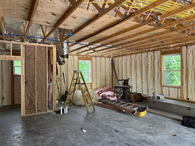 93 Wyatt Lane, Linden, TN 37096