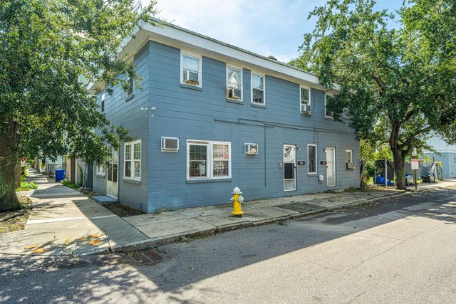 113 America Street A, B, C, D, Charleston, SC 29403