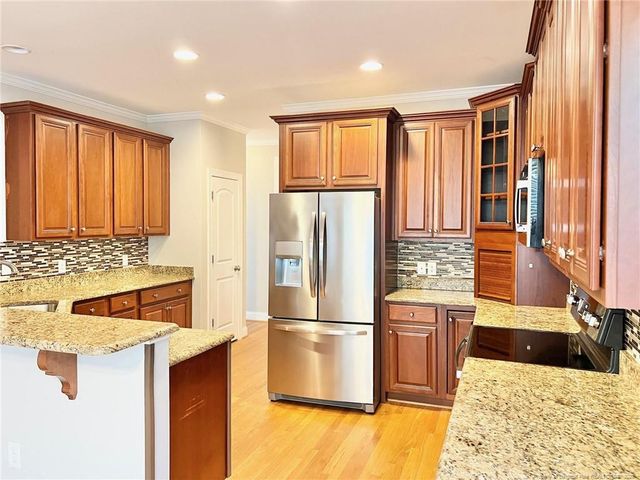 586 Ruth Circle, Fuquay Varina, NC 27526
