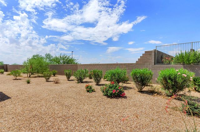 17584 W FAIRVIEW Street, Goodyear, AZ 85338