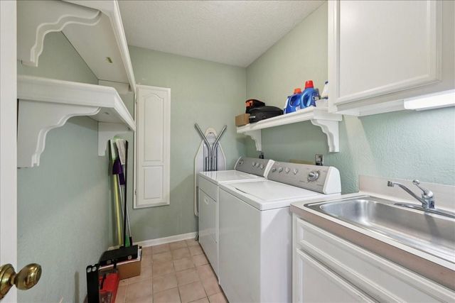 38 Sandelwood Trail, Beaumont, TX 77706