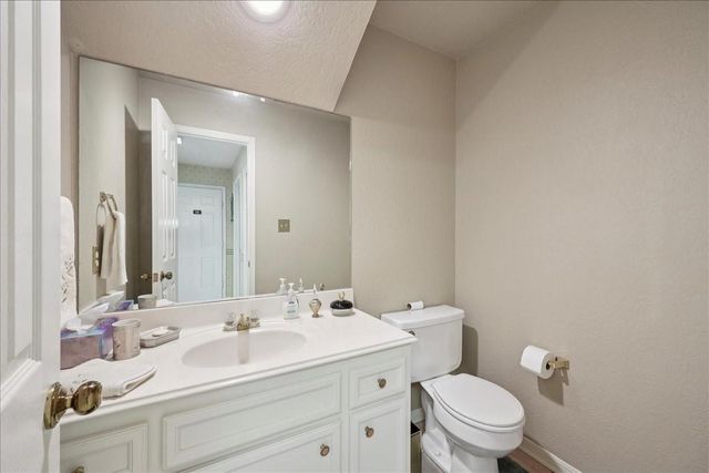 38 Sandelwood Trail, Beaumont, TX 77706