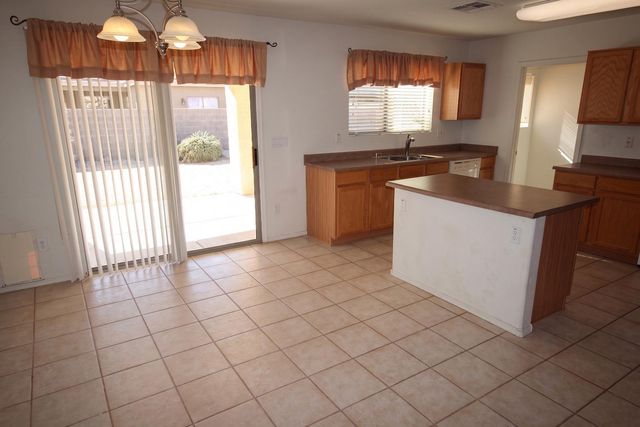 2423 E Winged Foot Drive, Chandler, AZ 85249