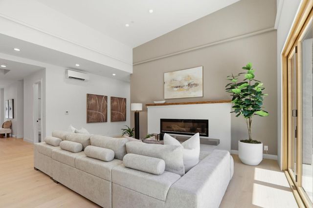 1720 Penny Way, Los Altos, CA 94024