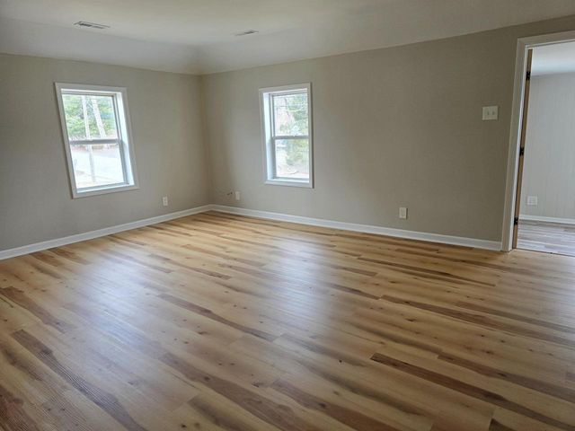 327 E Hunt AVENUE, Twin Lakes, WI 53181