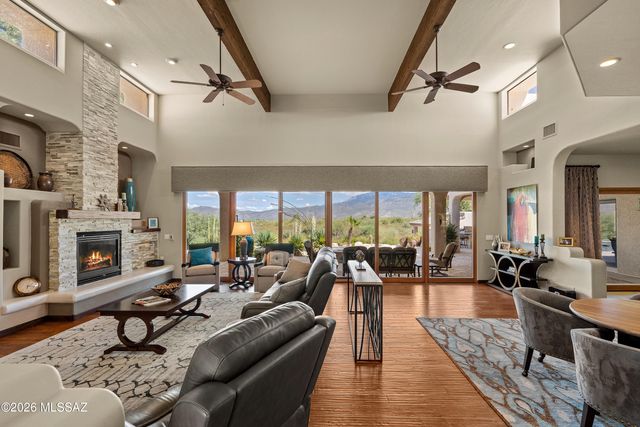 11731 E Lusitano Place, Tucson, AZ 85748