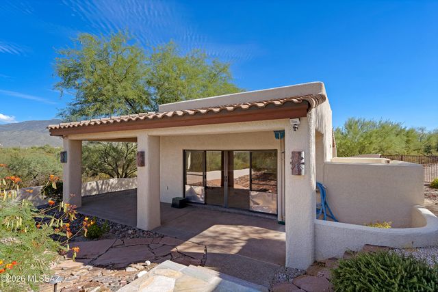 11731 E Lusitano Place, Tucson, AZ 85748