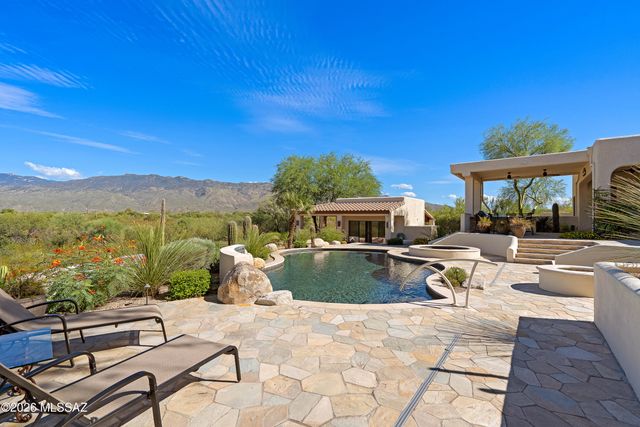 11731 E Lusitano Place, Tucson, AZ 85748
