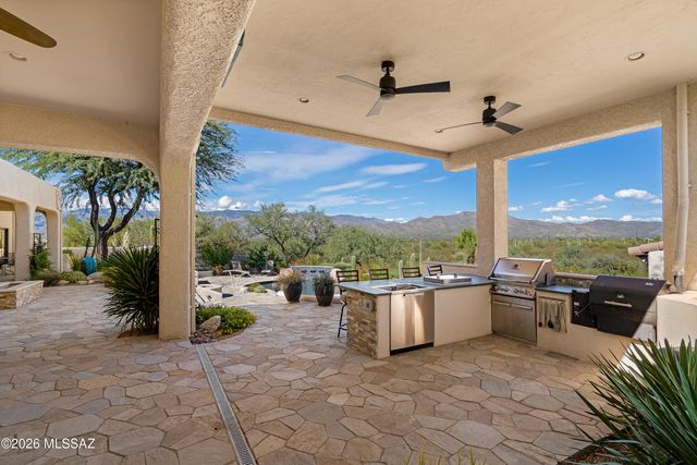 11731 E Lusitano Place, Tucson, AZ 85748