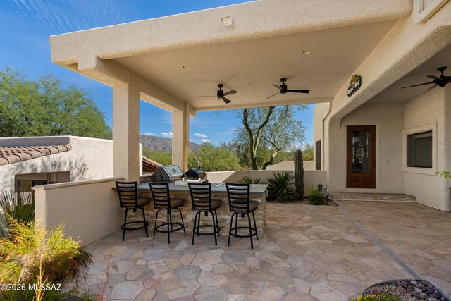 11731 E Lusitano Place, Tucson, AZ 85748