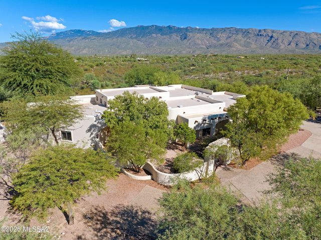 11731 E Lusitano Place, Tucson, AZ 85748