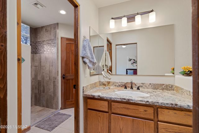 11731 E Lusitano Place, Tucson, AZ 85748