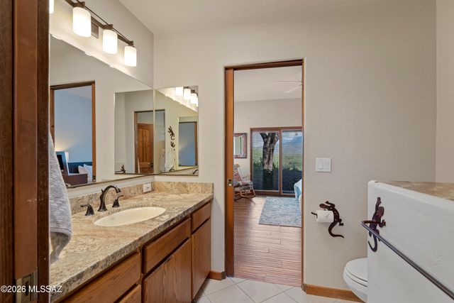 11731 E Lusitano Place, Tucson, AZ 85748