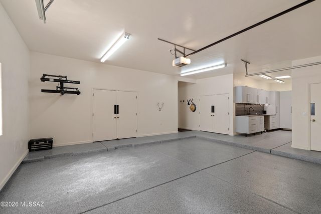 11731 E Lusitano Place, Tucson, AZ 85748