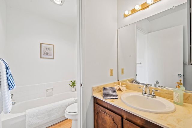 70 Forest Ridge Road 22, Monterey, CA 93940