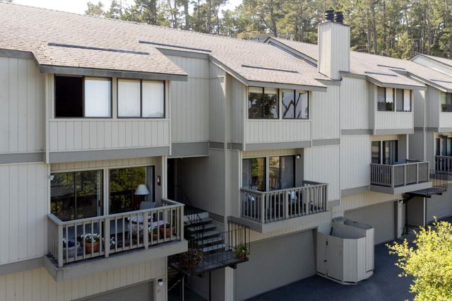 70 Forest Ridge Road 22, Monterey, CA 93940