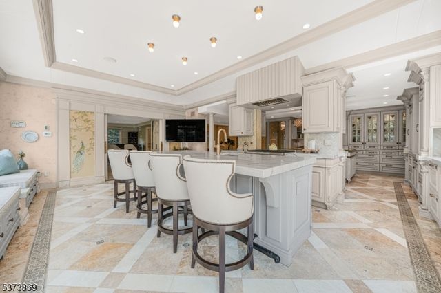 22 Fawn Drive, Montville Twp., NJ 07045