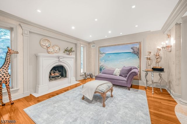 22 Fawn Drive, Montville Twp., NJ 07045