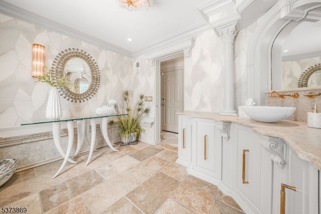 22 Fawn Drive, Montville Twp., NJ 07045