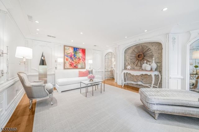 22 Fawn Drive, Montville Twp., NJ 07045