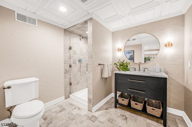 22 Fawn Drive, Montville Twp., NJ 07045