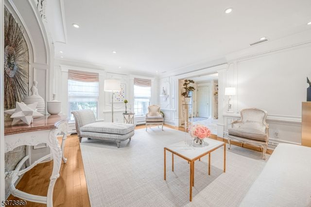 22 Fawn Drive, Montville Twp., NJ 07045