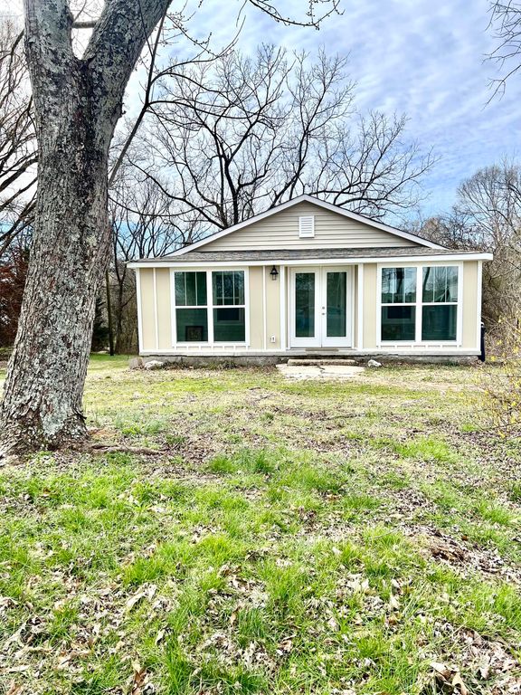 303 Pearl Avenue, Chickamauga, GA 30707