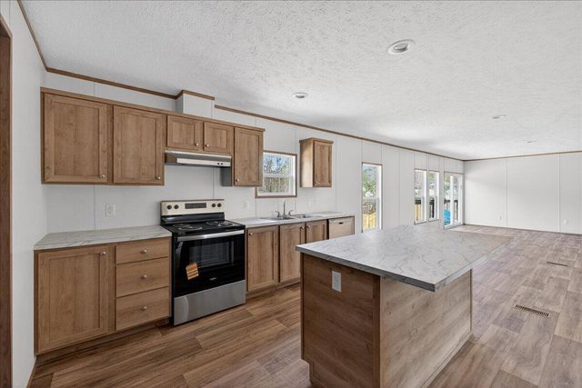 107 Kal Road, Harleyville, SC 29448