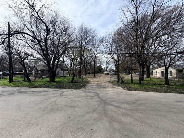 4151 Interurban Road, Lancaster, TX 75134