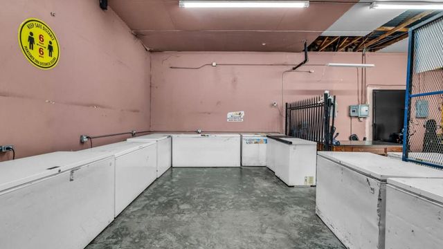 909 53rd Avenue, Oakland, CA 94601
