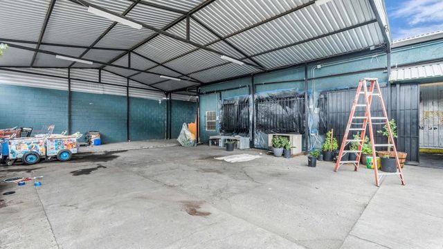 909 53rd Avenue, Oakland, CA 94601