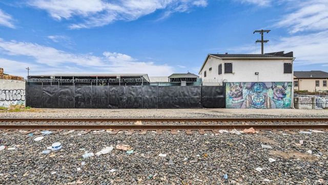 909 53rd Avenue, Oakland, CA 94601