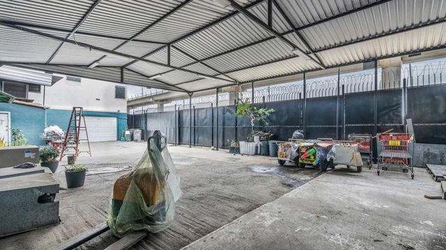 909 53rd Avenue, Oakland, CA 94601