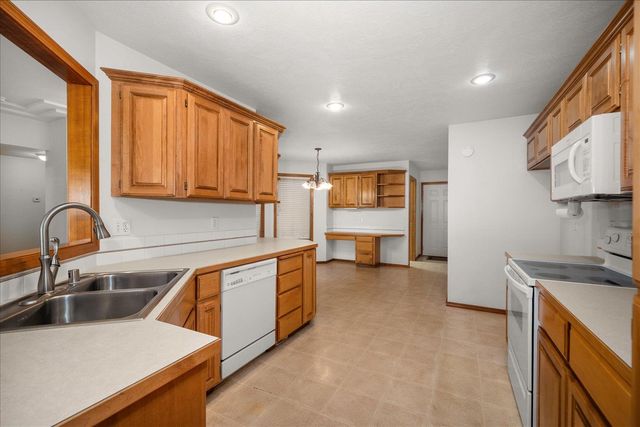 11126 Mayfair Rd, Spokane, WA 99218