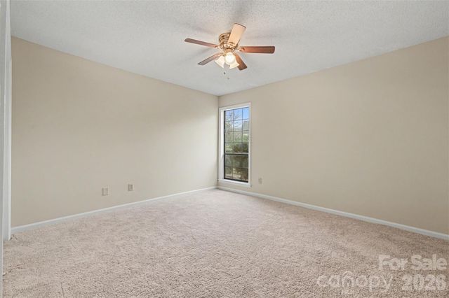 5866 Harris Grove Lane, Charlotte, NC 28212