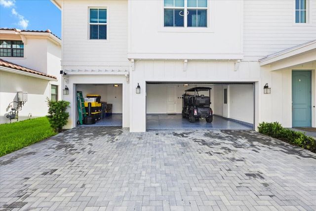19064 CROFT MILL Crossing, Loxahatchee, FL 33470