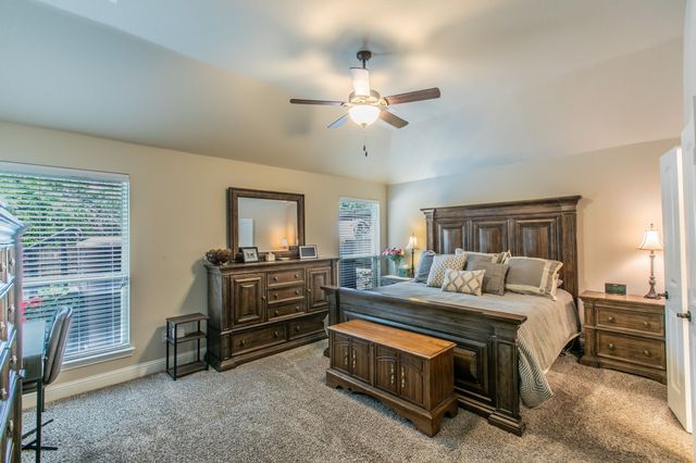 209 Wisteria Way, Red Oak, TX 75154