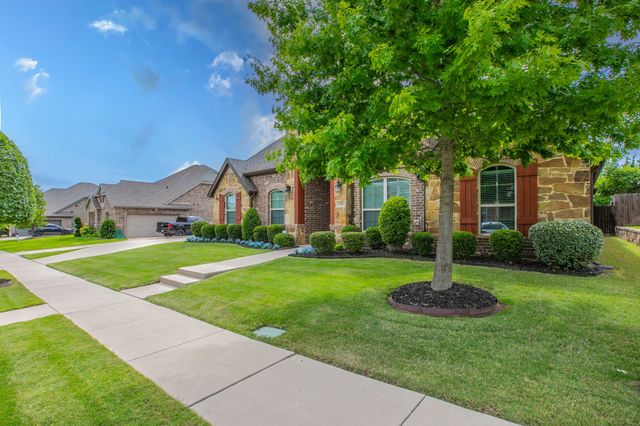 209 Wisteria Way, Red Oak, TX 75154